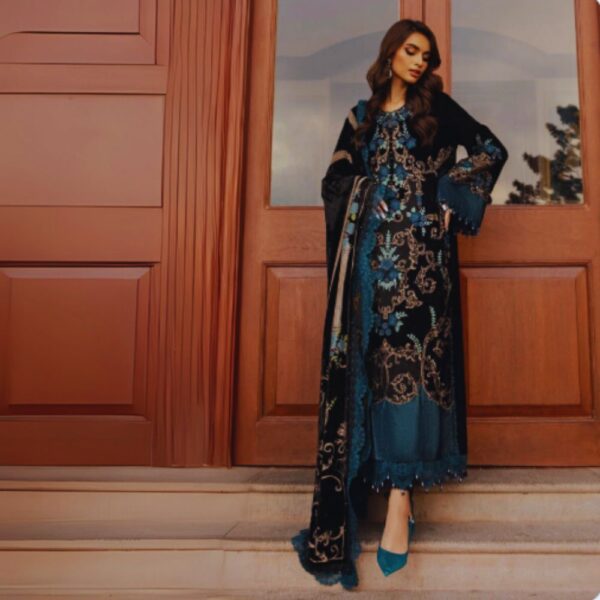 Black and Sea Green Velvet Embroidered Shalwar Kameez – Elegant Winter Wedding Wear