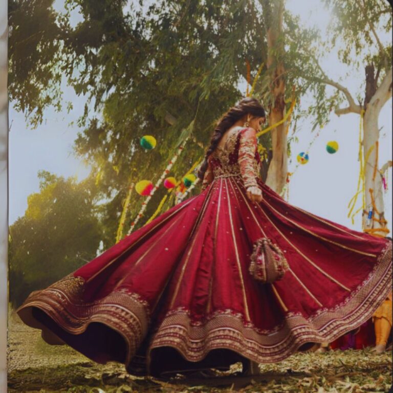 The Pishwas Comeback: Grace, Glamour, and Timeless Twirls